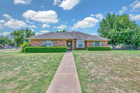 600 Lyndon Dr, Woodway, TX 76712