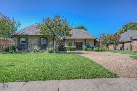 664 Ashley River Rd, Shreveport, LA 71115