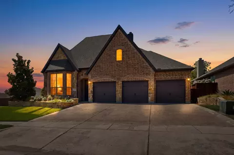 110 Highwood Ave, Oak Point, TX 75068