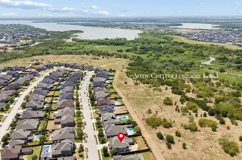 2261 Hideaway Pointe Dr, Little Elm, TX 75068
