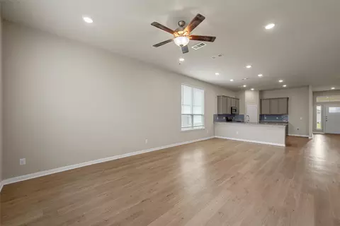 Living - 3205 Dottavio Rd, Lorena, TX 76655 photo 3 of 5