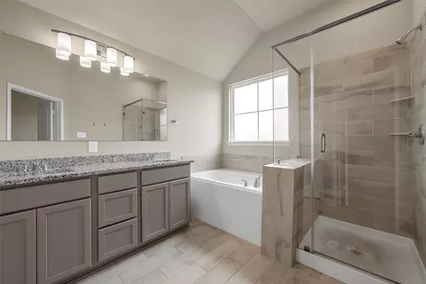 Bath - 3205 Dottavio Rd, Lorena, TX 76655 photo 1 of 5