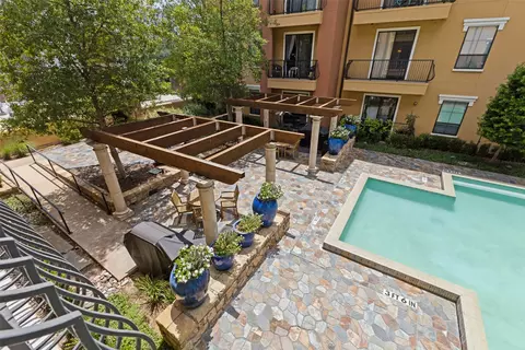 8616 Turtle Creek Blvd #302, Dallas, TX 75225