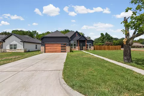 Exterior - 1500 Deer Trl, Commerce, TX 75428 photo 3 of 4
