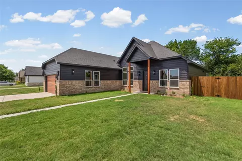 Exterior - 1500 Deer Trl, Commerce, TX 75428 photo 2 of 4