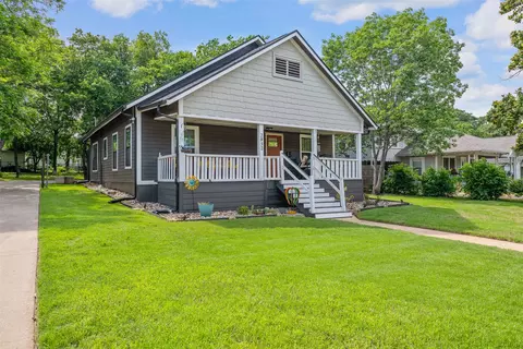 2832 Forest Ave, Fort Worth, TX 76112