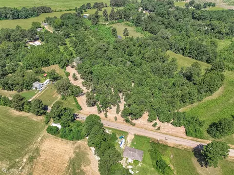 02 Percy Burns Rd, Springhill, LA 71075 photo 5