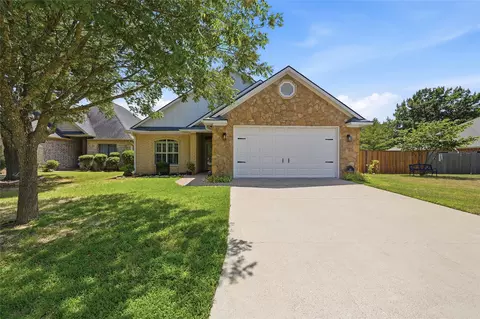 35 Greenway Bnd, Pottsboro, TX 75076