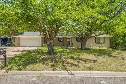 1085 W Park St, Stephenville, TX 76401
