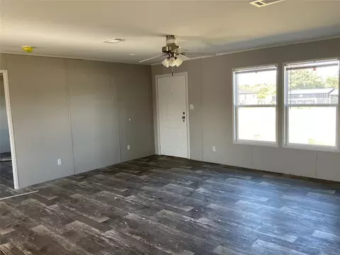 137 Firefly Dr, Springtown, TX 76082 photo 8