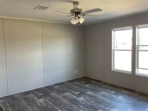 137 Firefly Dr, Springtown, TX 76082 photo 9