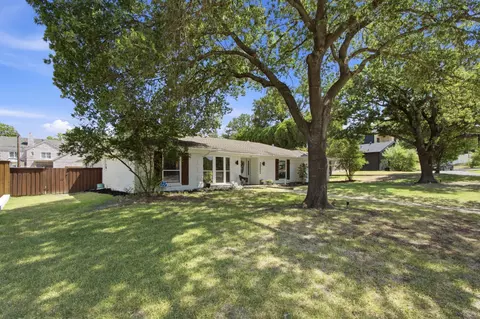 2202 Custer Pkwy, Richardson, TX 75080