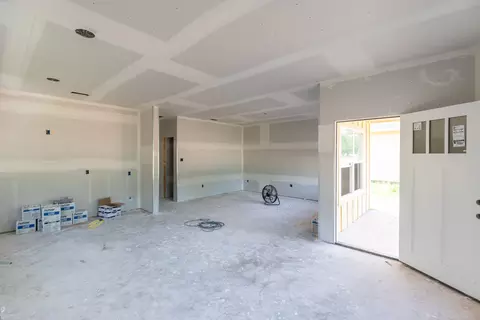 Living - 604 Cedar St, Clyde, TX 79510 photo 3 of 3