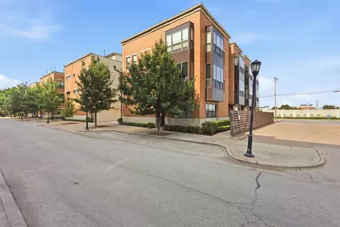 1114 S Adams St, Fort Worth, TX 76104