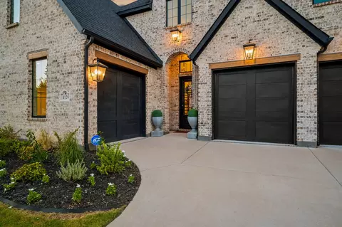 Exterior - 4120 Splitrock Dr, Prosper, TX 75078 photo 4 of 9