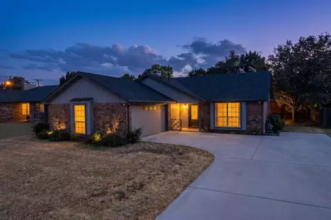 107 Modene Ave, Waxahachie, TX 75165