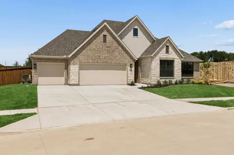 Exterior - 2418 Silver Spring Ct, Celina, TX 75009 photo 2 of 6