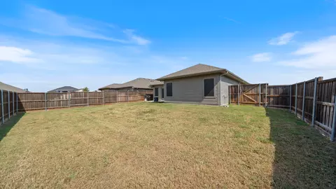 Exterior - 121 Willowbend Loop, Mabank, TX 75147 photo 5 of 5