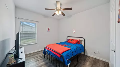 Bedroom - 121 Willowbend Loop, Mabank, TX 75147 photo 2 of 6