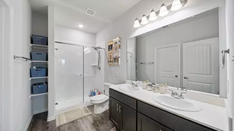 Bath - 121 Willowbend Loop, Mabank, TX 75147 photo 1 of 2