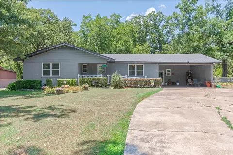 1207 Lakeside Dr, Grand Saline, TX 75140