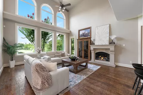 1802 Driskill Dr, Irving, TX 75038