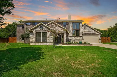 6400 Crapemyrtle Dr, Denton, TX 76208
