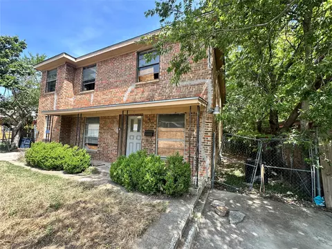 722 W Boyce Ave #2, Fort Worth, TX 76115