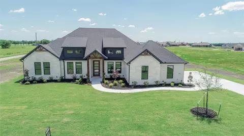Exterior - 860 Alondrita St, Celeste, TX 75423 photo 3 of 8