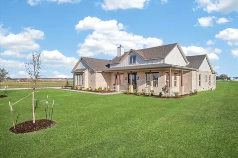 Exterior - 861 Alondrita St, Celeste, TX 75423 photo 7 of 8