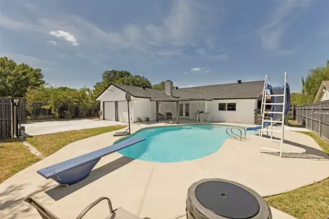 2150 Richwood Dr, Garland, TX 75044