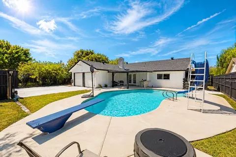 2150 Richwood Dr, Garland, TX 75044