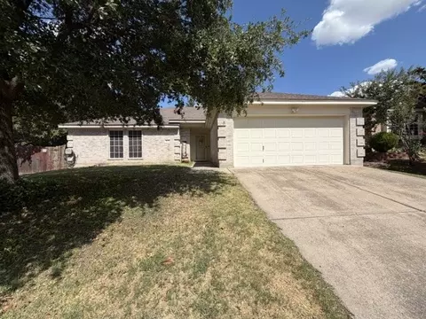 1129 Doreen St, White Settlement, TX 76108