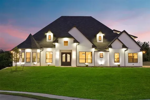 1107 Lily Ct, Cedar Hill, TX 75104