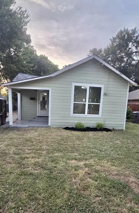 3703 Bertrand Ave, Dallas, TX 75210