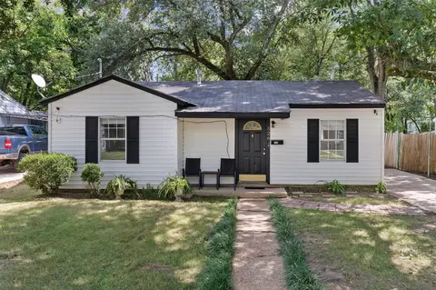 526 W 76th St, Shreveport, LA 71106