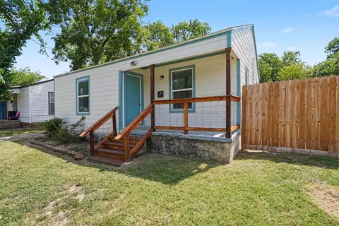 5009 Royal Dr, Fort Worth, TX 76116