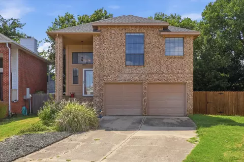 1806 Cactus Cir, Lewisville, TX 75077