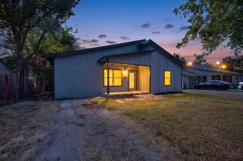 2946 Darby Dr, Dallas, TX 75227