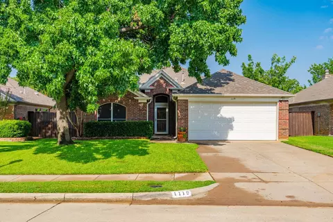 Exterior - 1119 Marshall Dr, Euless, TX 76039 photo 4 of 5