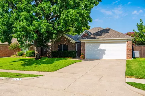Exterior - 1119 Marshall Dr, Euless, TX 76039 photo 2 of 5