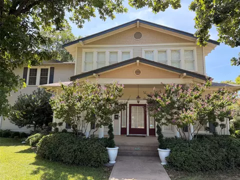 605 S Seaman St, Eastland, TX 76448