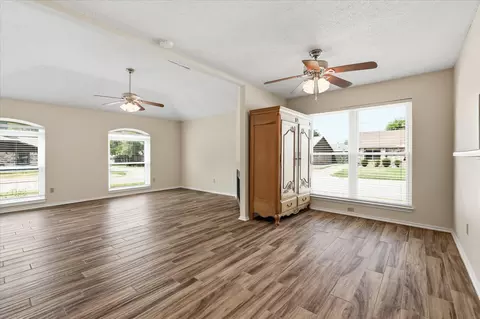 Living - 114 Glade Shadow Dr, Euless, TX 76039 photo 4 of 5