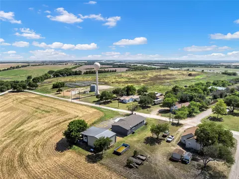 View/Area - 602 S 3rd St, Abbott, TX 76621 photo 5 of 8