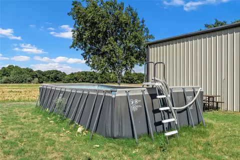 Exterior - 602 S 3rd St, Abbott, TX 76621 photo 7 of 7