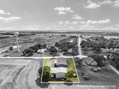 View/Area - 602 S 3rd St, Abbott, TX 76621 photo 6 of 8