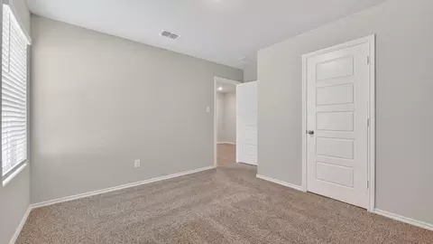Bedroom - 118 Pinehurst Dr, Boyd, TX 76023 photo 3 of 9