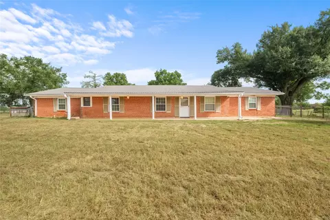 1310 Spur 324, Tennessee Colony, TX 75861