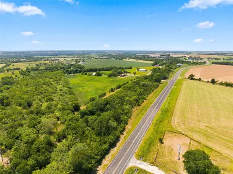 620 Park St, Leroy, TX 76654