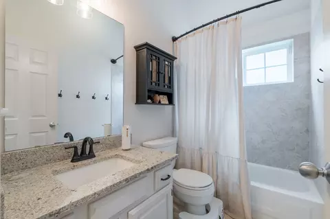 Bath - 320 Andre Dr, Irving, TX 75063 photo 1 of 4